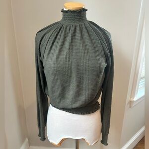 Free People Women’s Army Green Mock Neck Smocked Bohemian Top Size XS